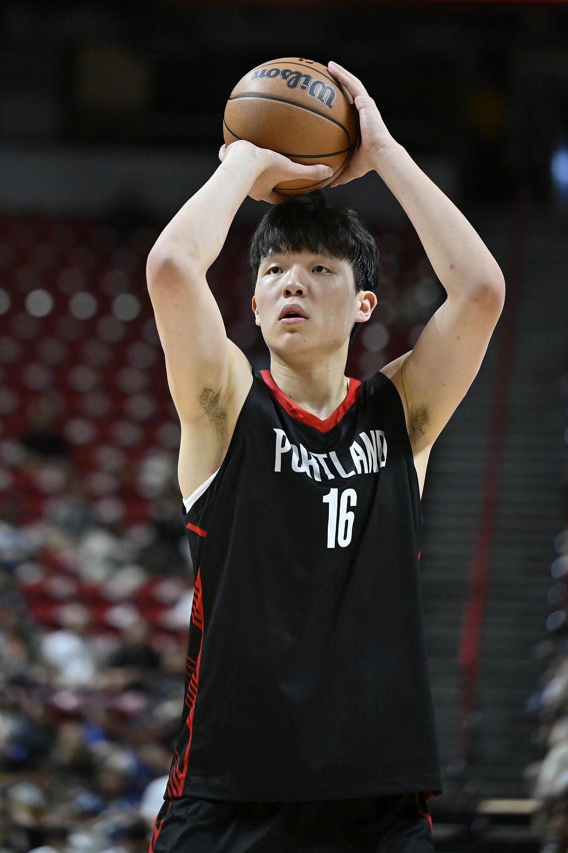 尽管预计本, 一个不错的