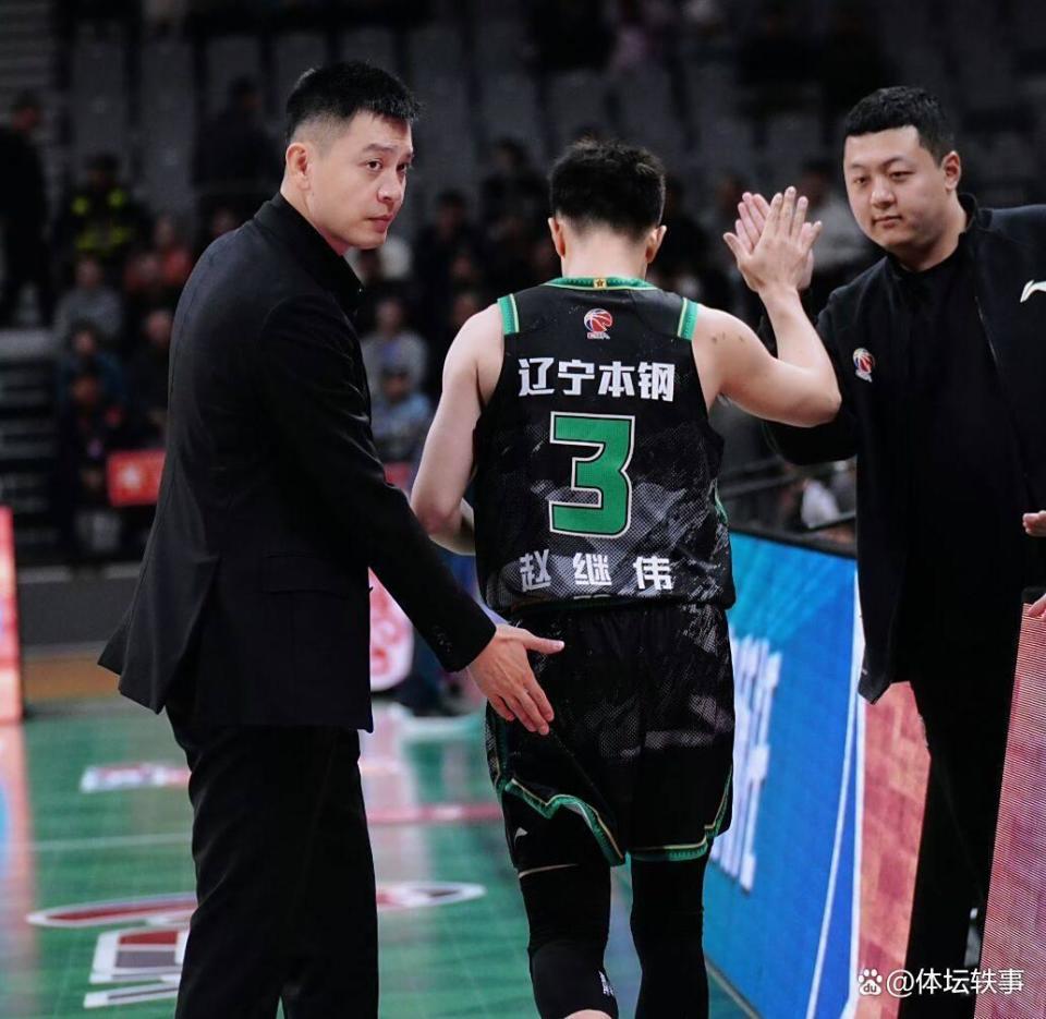 mfZCR, CBA联赛, 璨的聚光灯