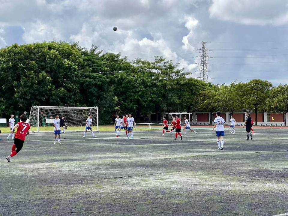 裁判员代表, GWaNg, 表演的学生